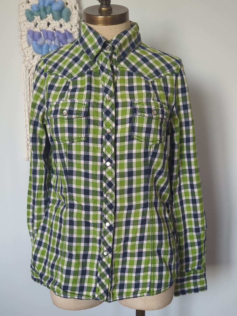 Old Navy Green and Navy Plaid Button-Down Shirt Size M